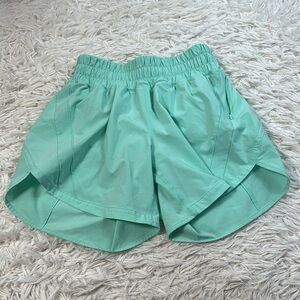 Lululemon Track That Mid-Rise Lined Short 5" Wild Mint